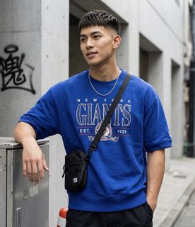 (Category: ) located in . Submitted by y2k.luxury.streetwear.outdoor (Listing ID 1440725982, Image 1). Description: .
