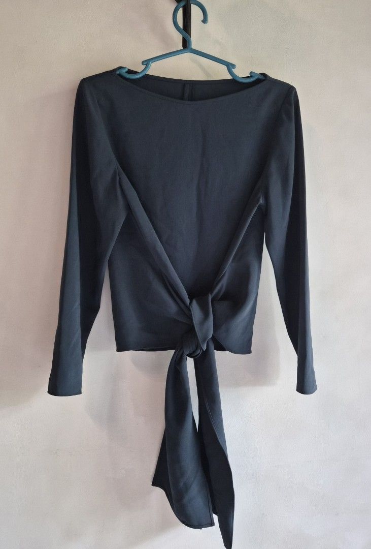 HARLAN + HOLDEN XS (Category: Longsleeves) located in Pila. Submitted by dmlmd (Listing ID 1440581213, Image 1). Description: Bought from Harlan + Holden SM Aura .