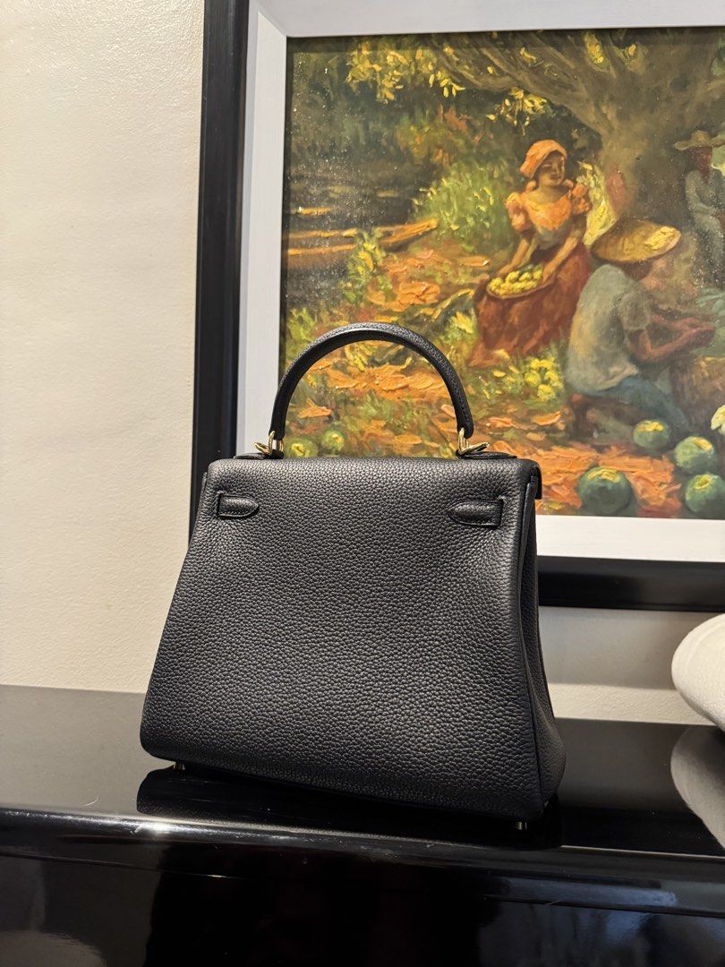 Hermes Kelly 25 (Category: Luxury Bags & Wallets) located in Muntinlupa City. Submitted by lovedp03 (Listing ID 1440755023, Image 3). Description: Togo leather.