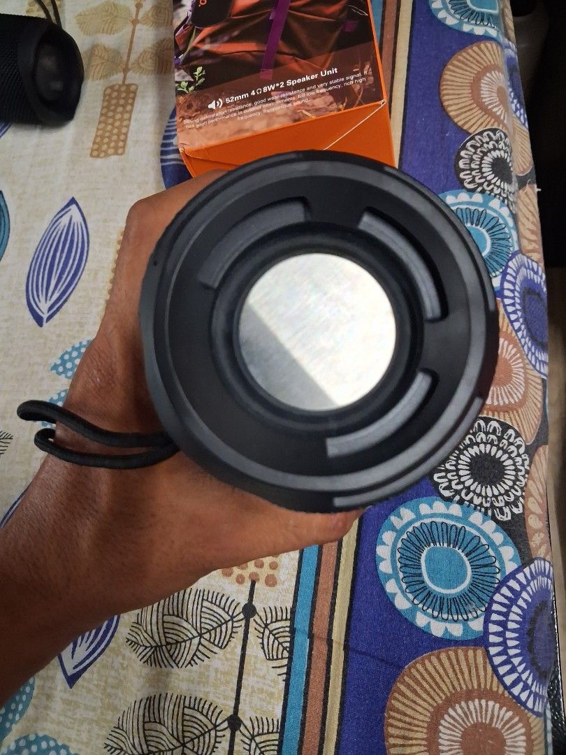 Hoco (Category: Portable Music Players) located in Singapore. Submitted by cytyul (Listing ID 1440656347, Image 3). Description: I only 1 time use New 100%.