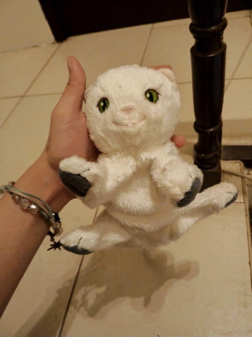 IKEA Klappar Djur white cat/kitten hand puppet cute (Category: Plushies & Soft Toys) located in Rodriguez. Submitted by vie.thrifts (Listing ID 1440677212, Image 2). Description: .