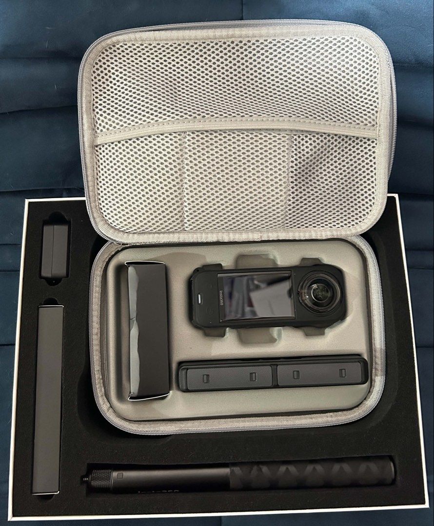 Insta 360x5 Essentials Bundle (Category: Camera Bags & Carriers) located in Marikina City. Submitted by jnabooks (Listing ID 1440690437, Image 1). Description: Reason for selling hindi na nagagamit Camera Insta 360 X5 Essentials Bundle Free SD Card 256GB Original Free Invisble Diving Case Original Free Insta 360 Motor Cycle Clamp Mount Free Insta 360 Camera Holder Lahat na yan 35K Bagong bago No issue 2times lang nagamit sa rides sa Real Quezon M