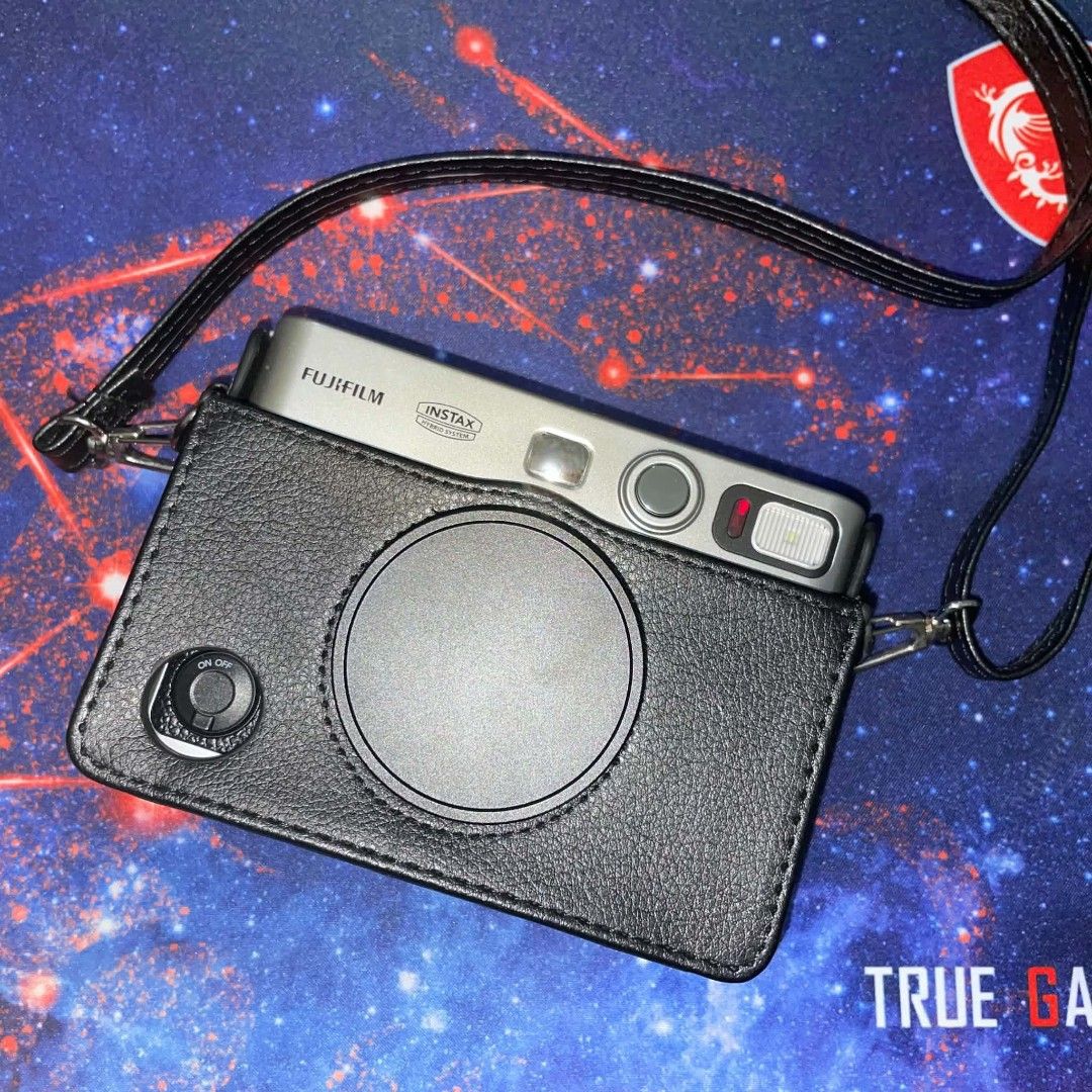 INSTAX CAMERA Gift Bundle ! FOR SALE 📸 (Category: Cameras) located in Quezon City. Submitted by _louna36 (Listing ID 1440756323, Image 2). Description: Selling my Fujifilm Instax Mini Evo bundle in excellent condition ✨ Price: ₱10,500 (slightly negotiable) 📸 Perfect for memories, travel, and gifts! Inclusions: ✅ Instax Mini Evo camera (hybrid digital + instant print) ✅ Instax Mini film pack ✅ Premium leather case ✅ Ready to use – no need to buy