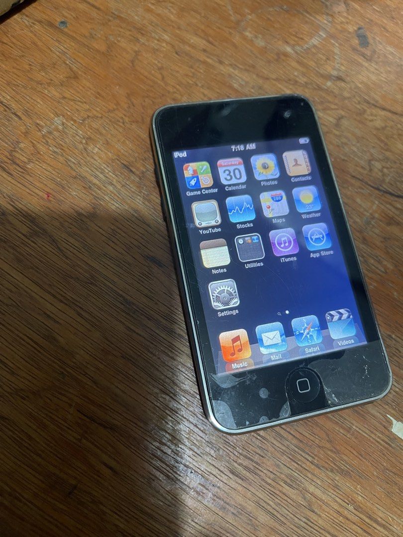 Ipod touch 3rd generation. 8gb (Category: Cases & Sleeves) located in Taguig. Submitted by pureearth.75dd6c (Listing ID 1440757982, Image 1). Description: -in a good condition -outdated o.s . You can connect to itunes and download musics -little hardpress on power button -unit only , no charger Meet up: Bicutan area .
