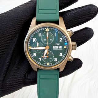 (Category: ) located in . Submitted by billson.watch (Listing ID 1440687420, Image 1). Description: .
