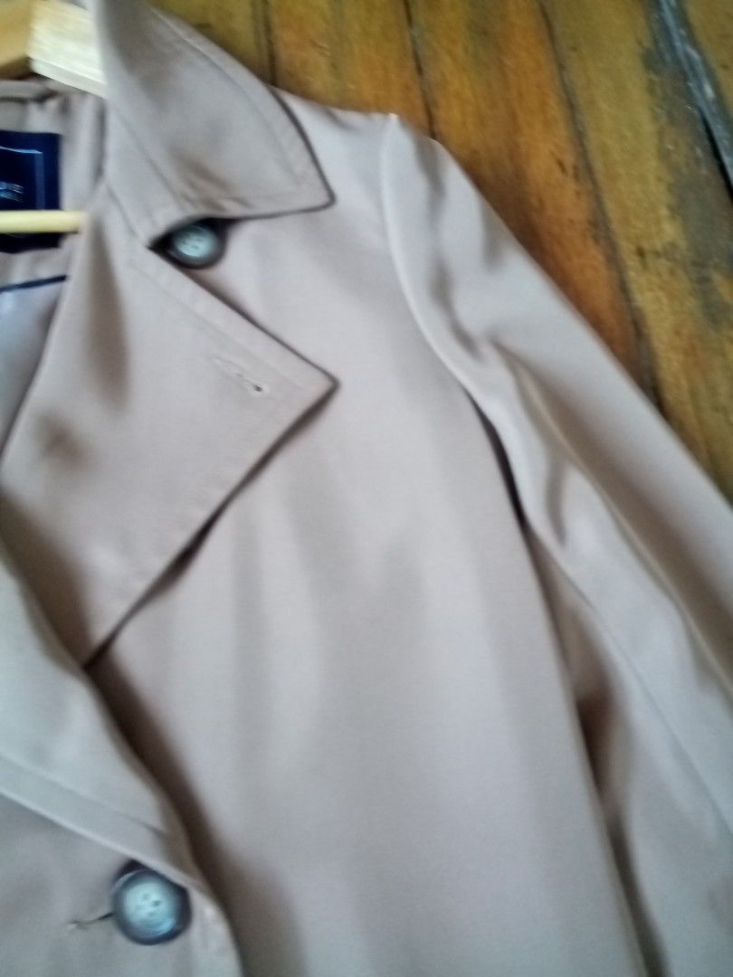 SALE! Jacquie brown waterproof trench coat (Category: Coats, Jackets and Outerwear) located in Makati City. Submitted by pinkeealvarez (Listing ID 1440638211, Image 2). Description: .