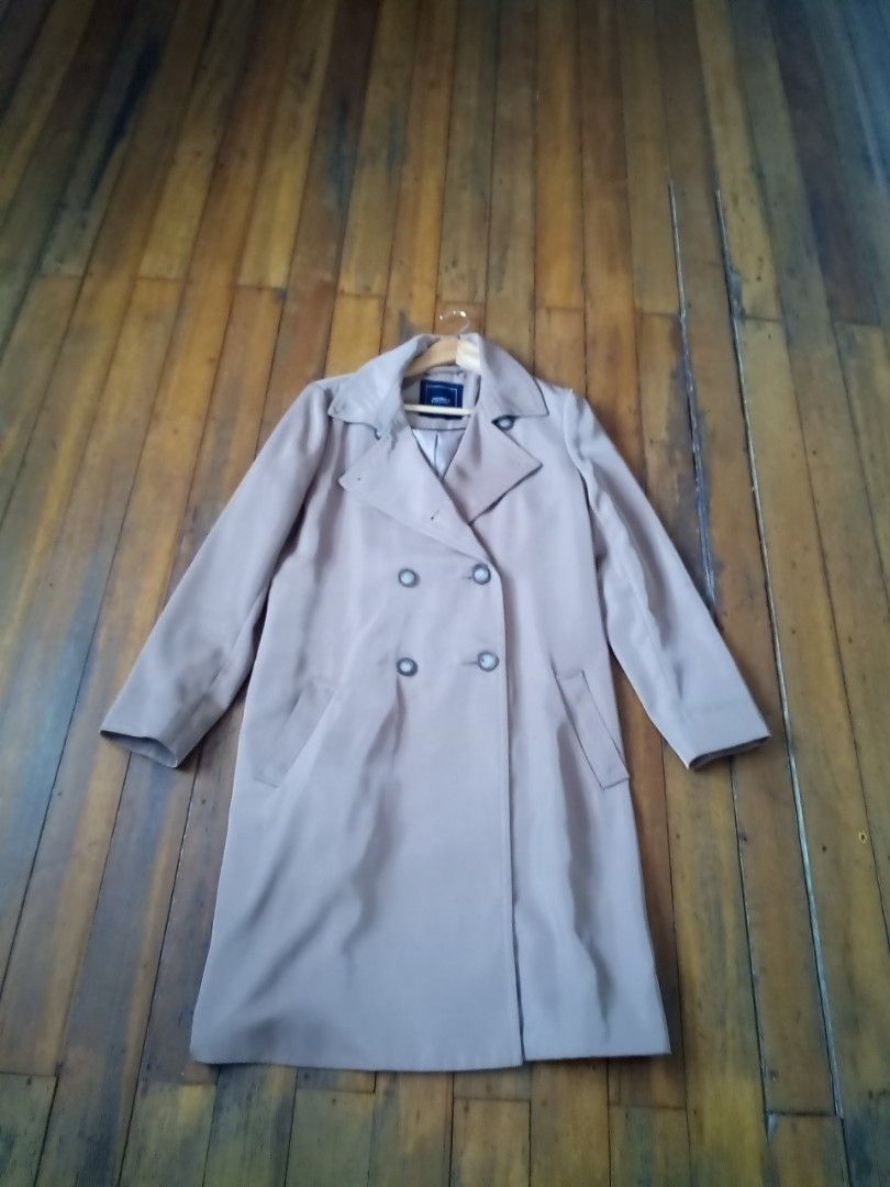 SALE! Jacquie brown waterproof trench coat (Category: Coats, Jackets and Outerwear) located in Makati City. Submitted by pinkeealvarez (Listing ID 1440638211, Image 1). Description: .