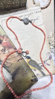 (Category: ) located in . Submitted by cestparfaitvintagejewelries (Listing ID 1440708809, Image 1). Description: .