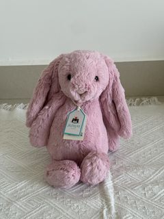 (Category: ) located in . Submitted by twinkle_jellycat (Listing ID 1440610374, Image 1). Description: .