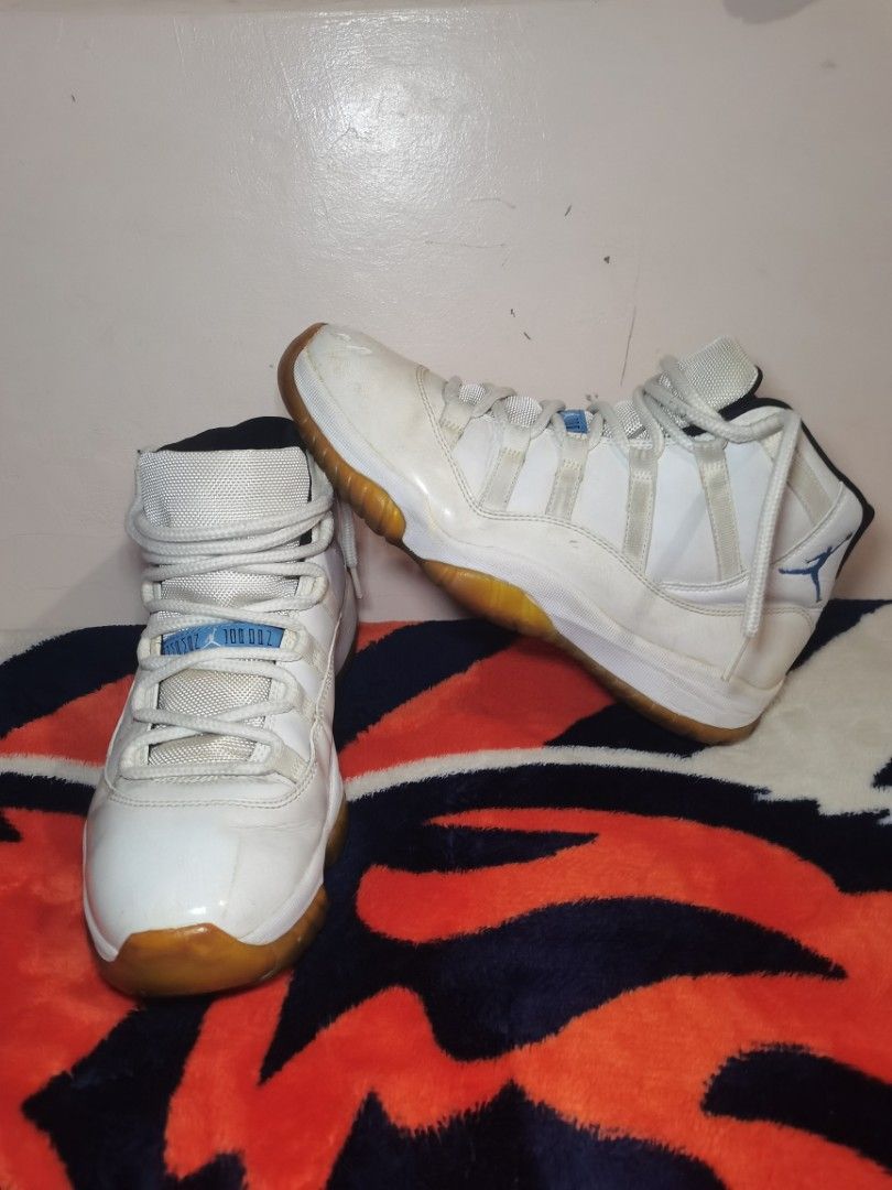 Jordan 11 Retro Legend Blue Shoes (Category: Sneakers) located in La Trinidad. Submitted by randoruthrifts (Listing ID 1440698644, Image 2). Description: Size 9us / 8uk / 27cm - Minimal crease due to signs of usage - Issue : yellowish sole and scratch (last photo) - Pair Only (NO BOX) - Includes Jordan anti-crease.