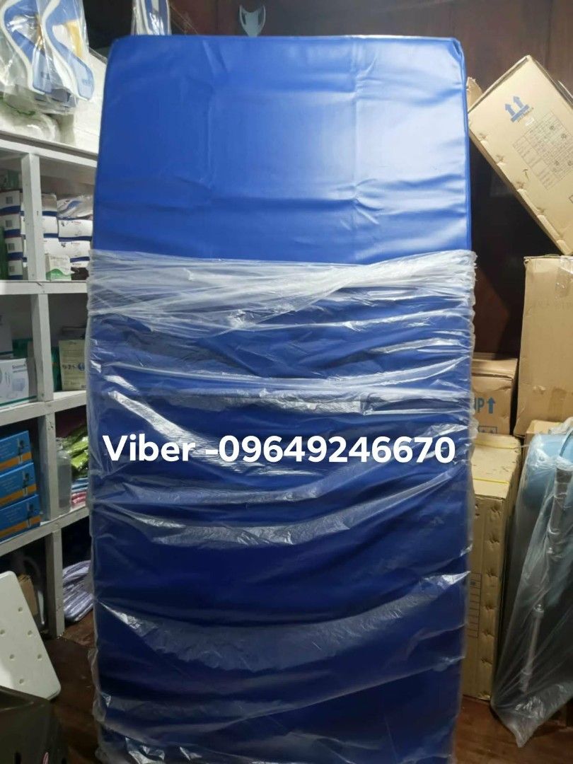 @Leather Foam High quality‼️ (Category: Medical Supplies & Tools) located in Manila. Submitted by oplecherly24007 (Listing ID 1440722397, Image 1). Description: Affordable price Heavy duty High quality Available Same day delivery .