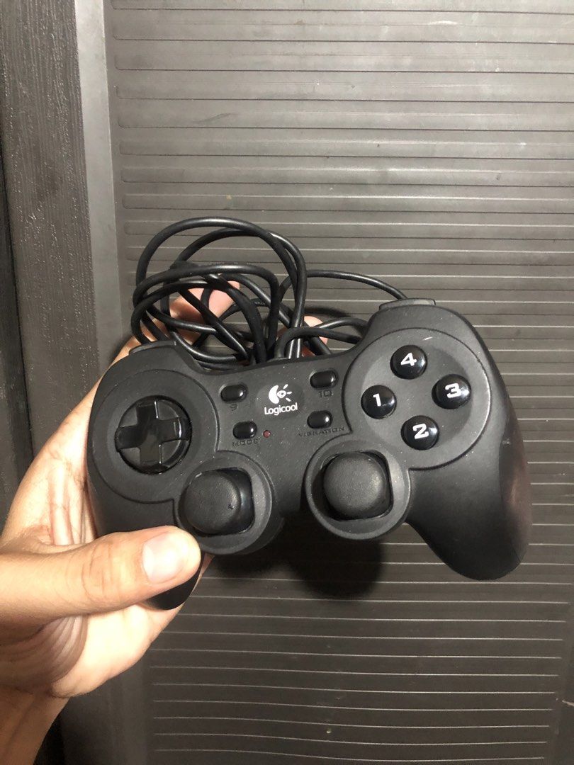 Logitech Controller (Category: Controllers) located in Talisay. Submitted by thefoundsole (Listing ID 1440712405, Image 1). Description: Logitech RumblePad 2 Wired Controller Good as New condition No hidden issues Extra controller.