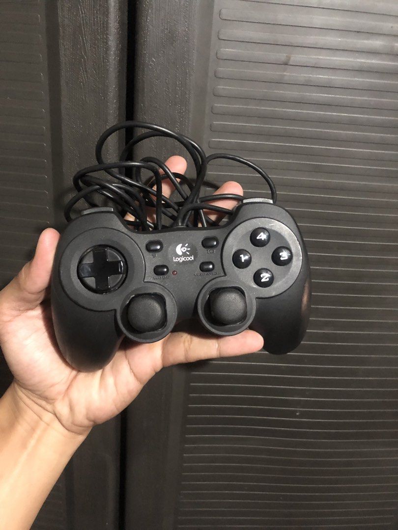 Logitech Controller (Category: Controllers) located in Talisay. Submitted by thefoundsole (Listing ID 1440712405, Image 2). Description: Logitech RumblePad 2 Wired Controller Good as New condition No hidden issues Extra controller.