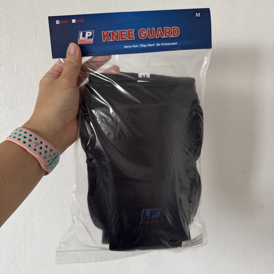 LP SUPPORT 608 Knee Guard/ Pad 20pcs Bundle (Category: Braces, Support & Protection) located in Manila. Submitted by miskym (Listing ID 1440587735, Image 1). Description: Wholesale Price: 645.00/ea for 20pcs 685.00/ea for 10pcs 725.00/ea for 5pcs Retail Price: 807.00 Please refer to size chart for measurements S, M, L, XL are available ONHAND & READY TO SHIP!.