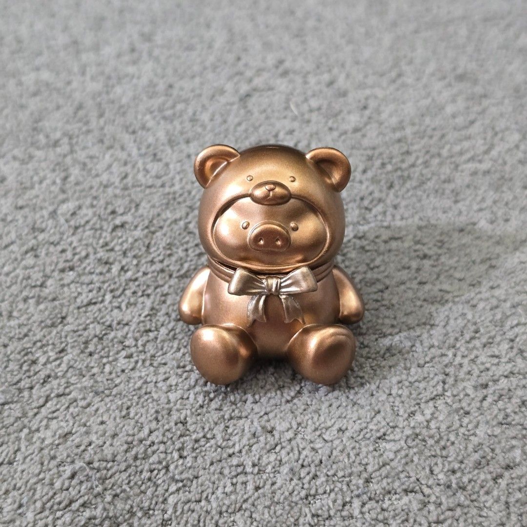 Lulu Teddy Mini Figure Special (Bronze) (Category: Designer & Blind Box Toys) located in Pasig City. Submitted by ausome.mom (Listing ID 1402797473, Image 1). Description: PAYO for me to reserve the item..