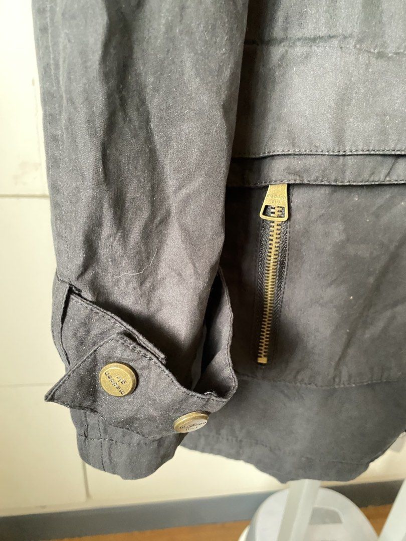 Madden Girl Black Utility Jacket with Drawstring Waist (Category: Coats, Jackets and Outerwear) located in Quezon City. Submitted by closet-cleanup (Listing ID 1440661343, Image 2). Description: - Madden Girl (Steve Madden) black utility jacket Anorak - Zip and button closure - Adjustable drawstring waist for a cinched look - Lined with a unique patterned fabric - Ideal for layering over outfits - Size L 💳 Payment: Maya, GCash, BPI 📦 Shipping: 