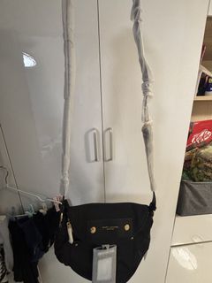 （分類：）位於 。 由 yetrro_192 提交（商品編號 1440709502，圖片 1）。簡介： 。
