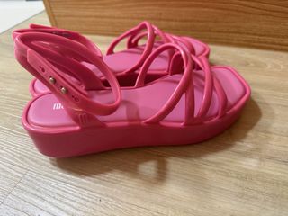 (Category: ) located in . Submitted by peiwen_0625 (Listing ID 1440693508, Image 1). Description: .