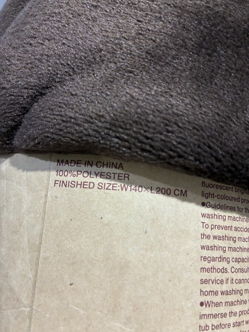 Muji Blanket (Category: Bedding & Towels) located in Paranaque City. Submitted by mamamimomu (Listing ID 1440596322, Image 2). Description: .