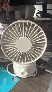 （分類：）位於 。 由 catherineht 提交（商品編號 1440668283，圖片 1）。簡介： 。