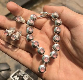 (Category: ) located in . Submitted by juliapan2017 (Listing ID 1440724665, Image 1). Description: .