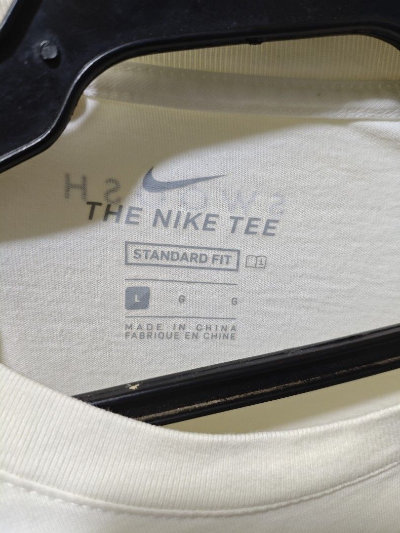 Nike Trademark Swoosh Men Tshirt (Category: Tshirts & Polo Shirts ) located in Baguio. Submitted by cool_chic (Listing ID 1440643682, Image 2). Description: Nike Trademark Swoosh Men Tshirt Color Rate 9.8/10 Like New Complete Tags No Flaws Cotton Tela Washed And Sanitized Size Large Dimes 21 Width 27 Length Price P550.