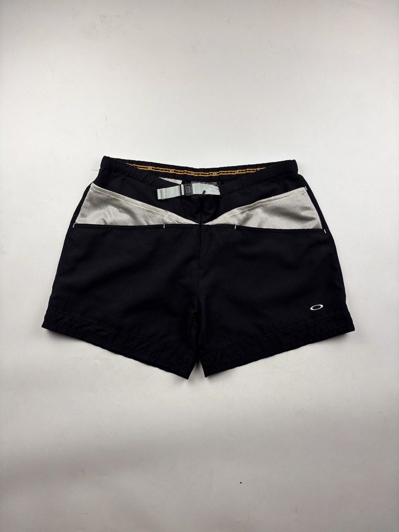 Oakley Software Trail Shorts (Category: Activewear) located in Makati City. Submitted by ragrepository (Listing ID 1440726502, Image 1). Description: Oakley Software Trail Shorts Tagged as Small Waist-14” Length-13.5” Leg opening-11.5” Condition-9/10 Flaw-None .