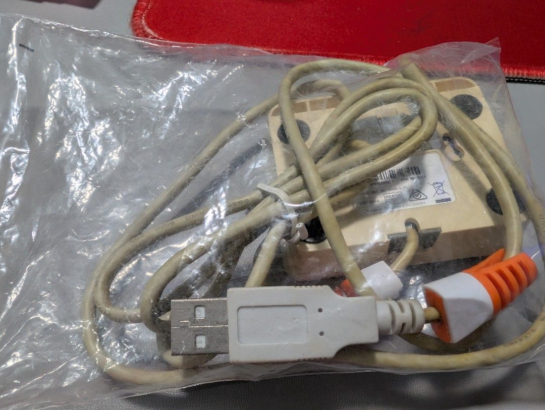 Old cash card USB reader.  Chip type468025917740175361