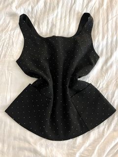 (Category: ) located in . Submitted by closetfindsbysc (Listing ID 1421283222, Image 1). Description: .