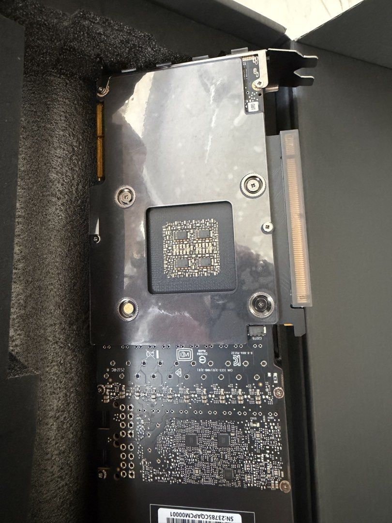 PELADN RTX 3090 24GB467914296835461122