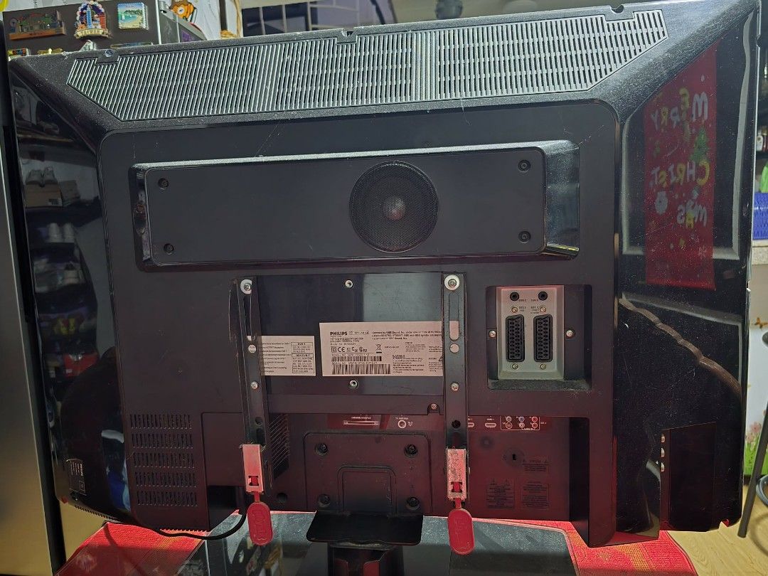 Philips 32PFL7762D/12 LCD TV (Category: TV) located in Manila. Submitted by negrosyantengmalupet (Listing ID 1440621723, Image 2). Description: - Philips 32-inch LCD TV - Model: 32PFL7762D/12 - Features HDMI and other inputs - In excellent working condition - Selling because of an upgrade - Perfect for a spare room or gaming setup - Comes with original stand - Feel free to ask any questions! Calamba Laguna Location strictly for pickup only.