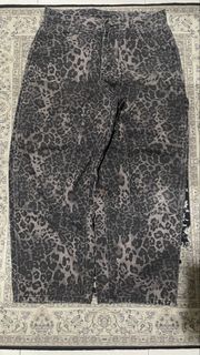 (Category: ) located in . Submitted by fiywanthrift (Listing ID 1440691754, Image 1). Description: .