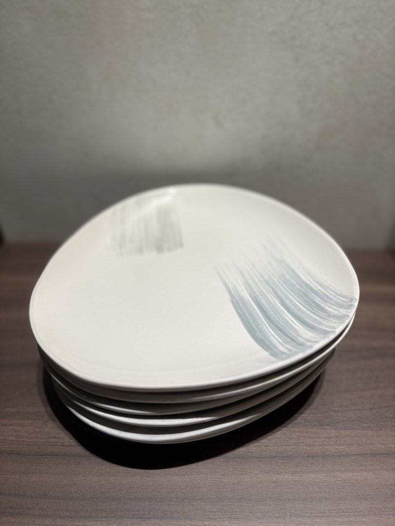 Plates from Hooga467854724327680000