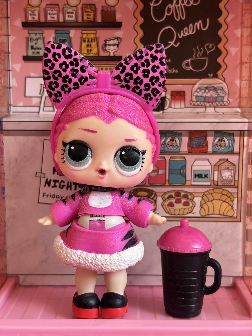 PRELOVED LOL SURPRISE DOLL-GLAM COUNTESS (Category: Kids Toys) located in Bulacan. Submitted by lmsdeclutteringcorner (Listing ID 1440662426, Image 1). Description: - LOL Surprise doll - Adorable pink outfit with a cute leopard print bow - Comes with coffee cup accessory - Includes 1 LOL Surprise! Storage - Ideal for collectors and playtime fun.