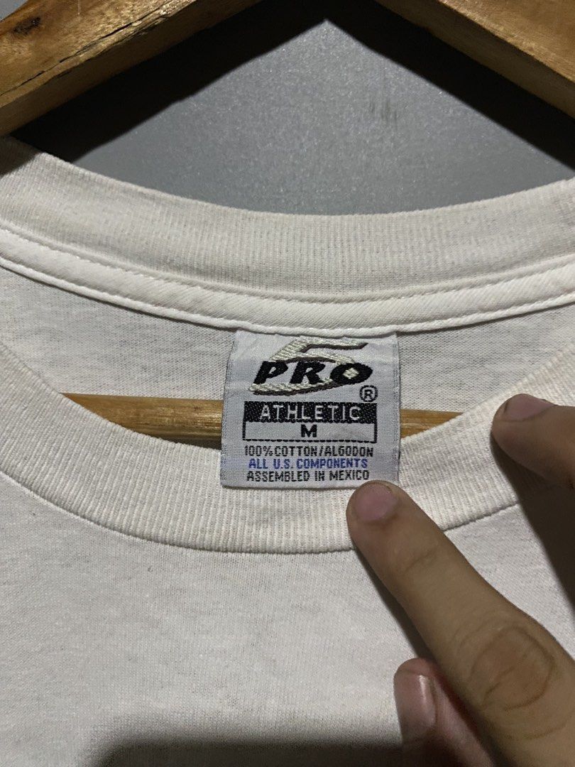 Pro Club T-shirt (Category: Tshirts & Polo Shirts ) located in Lingayen. Submitted by thriftedfashionstyle (Listing ID 1440672624, Image 2). Description: - Basic white t-shirt - Comfortable for everyday wear - Versatile for layering or wearing alone.