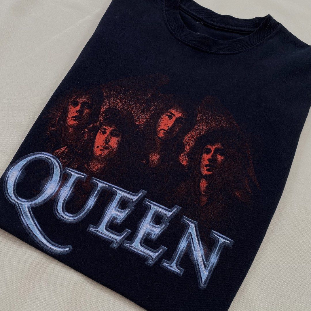 Queen Band Merch Tshirt Unisex (Category: Tshirts & Polo Shirts ) located in Pagadian. Submitted by picknpack (Listing ID 1440726735, Image 3). Description: Small- Medium Width: 18 1/2, Length: 28 Color rate 10/10, No issue, worth to buy Ukay Source, need wash.