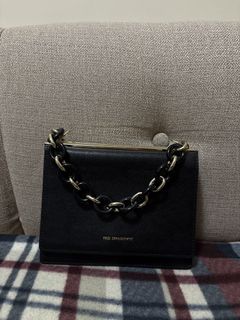 (Category: ) located in . Submitted by lm.bags95 (Listing ID 1440694905, Image 1). Description: .