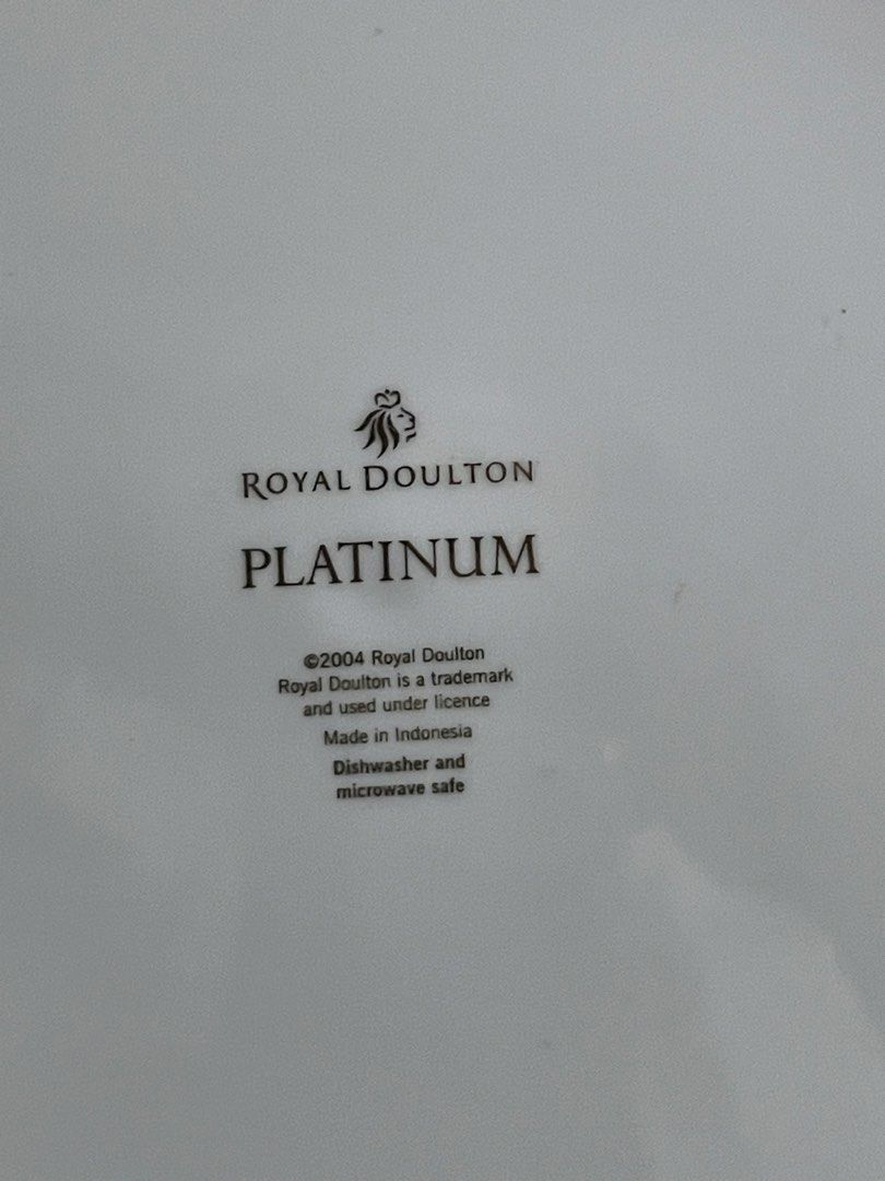 Royal Doulton Platinum Dinner plate (Category: Dinnerware & Cutlery) located in Polomolok. Submitted by dkljapansurplus (Listing ID 1440718620, Image 2). Description: 10.5 inches Made in Indonesia Microwave and Dishwasher Safe.