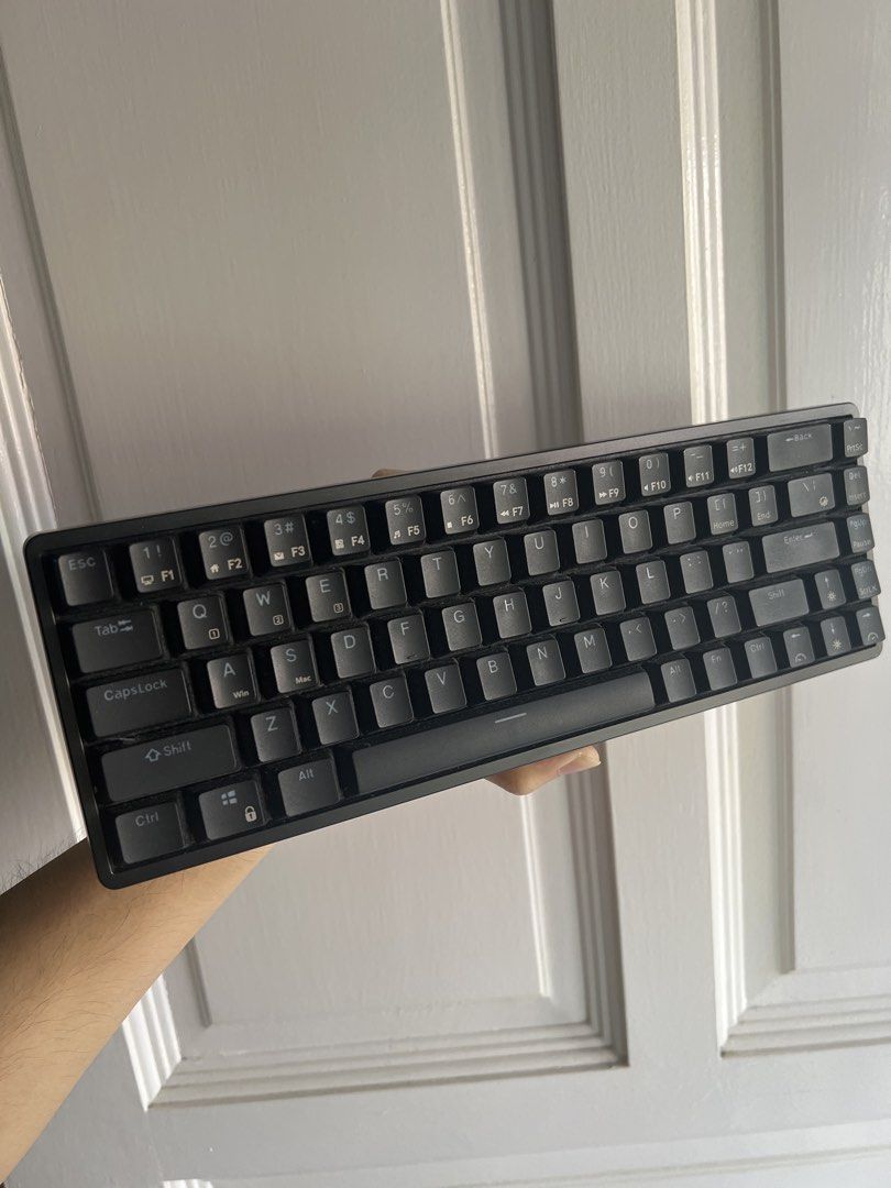 Royal Kludge RK68 Mechanical Keyboard467509937681223680