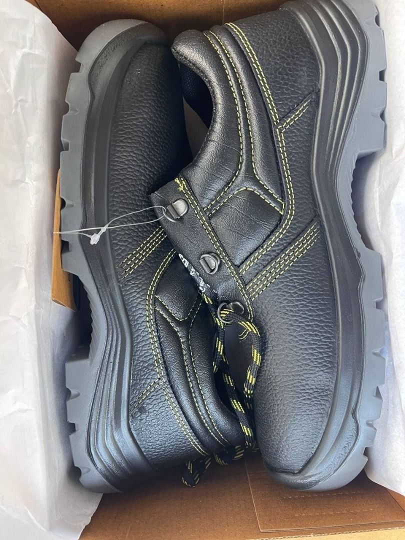 safety Shoes JET3 S1P SR (Category: Everything Else Others) located in Manila. Submitted by joeyroque09 (Listing ID 1440582334, Image 1). Description: Size: 42.