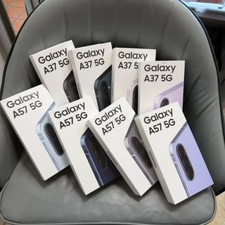 (Category: ) located in . Submitted by 8thavemobile.sg (Listing ID 1124037147, Image 1). Description: .
