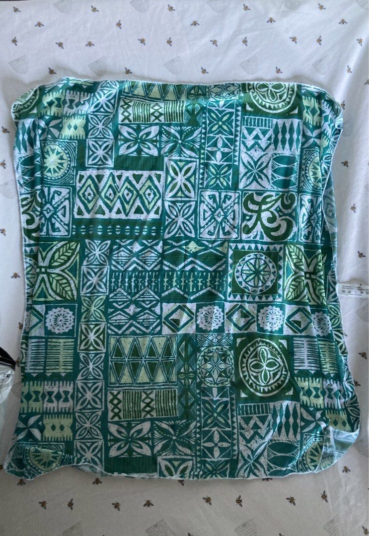 SHEIN Green Tribal Print Bikini Set (Category: Bikinis & Swimsuits) located in Manila. Submitted by clos3tt_ (Listing ID 1440654266, Image 3). Description: Green bikini set with a tribal multi-pattern from SHEIN Swim. Triangle top with adjustable ties. Matching high-cut bottoms. It also comes with a skirt and a hankerchief/bandana.