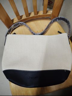 （分類：）位於 。 由 comeonebuy 提交（商品編號 1440628041，圖片 1）。簡介： 。