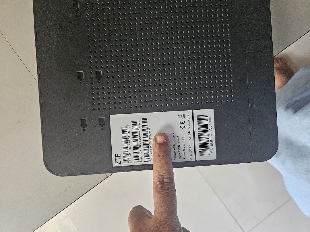 Singtel ZTE XGS Optical Network Router496564417143787523