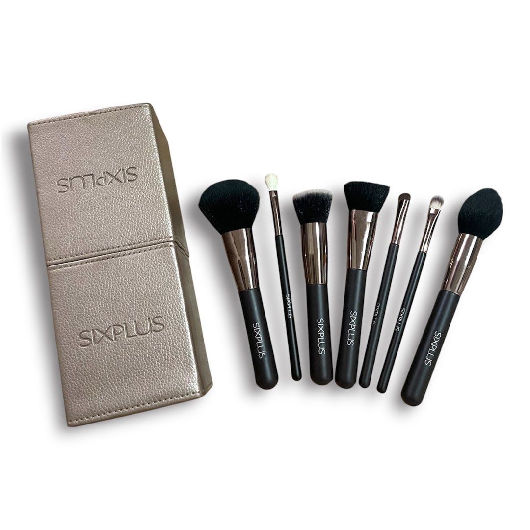 SIXPLUS LUXURY BRUSH SET (Category: Makeup) located in Bulacan. Submitted by theclosetsale.ph (Listing ID 1440580327, Image 1). Description: SIXPLUS LUXURY BRUSH SET Includes 7 pcs brush A magnetic closure case also transforms to 2 pcs brush holders Brush handels wood matte finish. Very elegant Bristles are super soft. Big brushes bristles are vegan Small white brush for eyeshadow is white animal hair for capable for loading more pigments. Very s