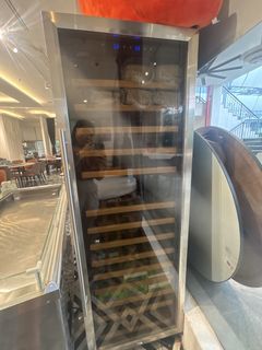(Category: ) located in . Submitted by hosclarkequay (Listing ID 1440673755, Image 1). Description: .