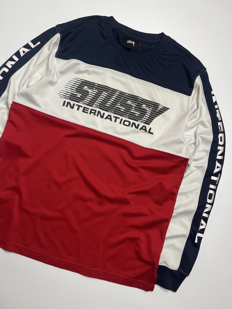 STUSSY INTERNATIONAL LONGSLEEVE (Category: Activewear) located in Leyte. Submitted by upcycledbin.ph (Listing ID 1440648927, Image 2). Description: STUSSY INTERNATIONAL LONGSLEEVE SIZE LARGE DIMES 21.5x29 EXCELLENT CONDITION NO FLAWS.
