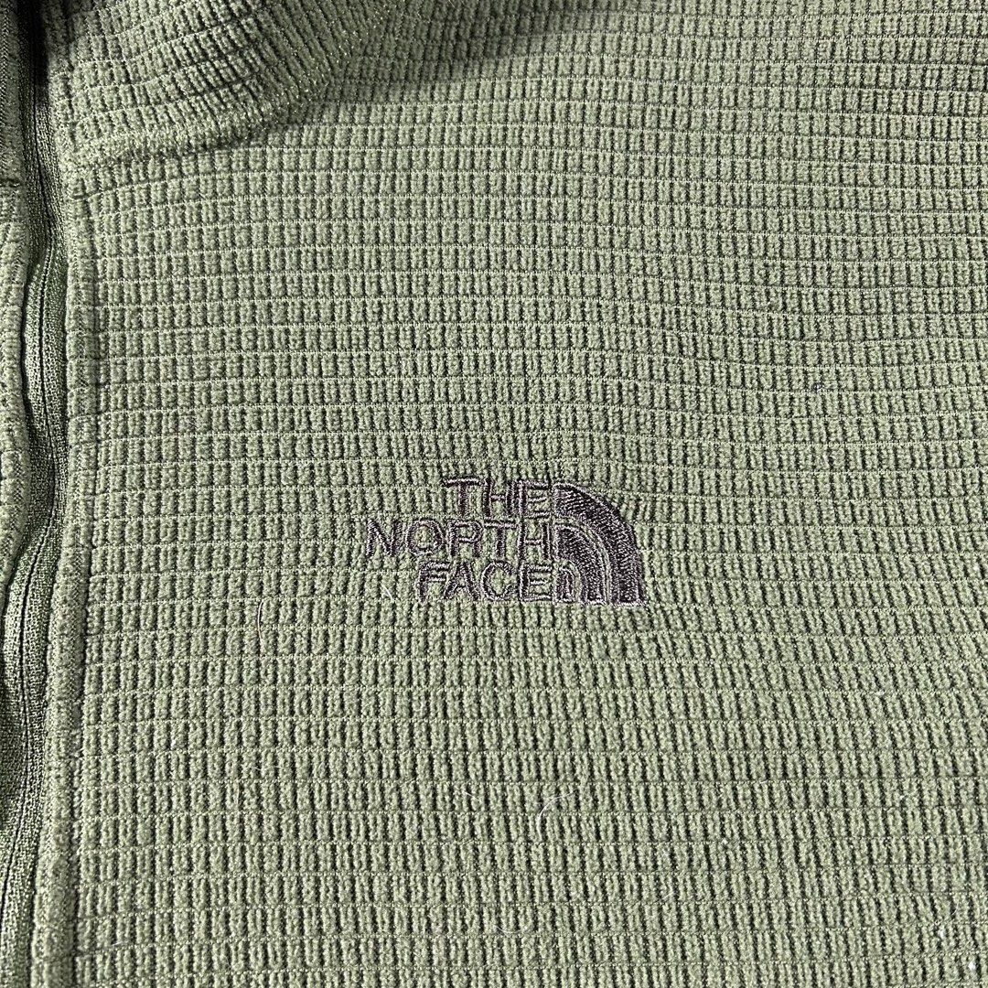 The North Face waffle knit qzip pullover olive green in medium (Category: Hoodies) located in Naga. Submitted by rackstar4400 (Listing ID 1440680507, Image 3). Description: Authentic The North Face Waffle Knit Quarter Zip Pullover in Olive Green, size Medium. Features a textured waffle knit fabric with a clean quarter-zip design, perfect for outdoor wear, layering, and everyday streetwear fits. 📌 Brand: The North Face 📌 Item: Waffle Knit Quarte