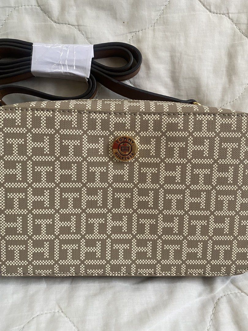 Tommy Hilfiger Monogram Crossbody Bag (Category: Cross-body Bags) located in Quezon City. Submitted by viacb (Listing ID 1440611223, Image 2). Description: mop: gcash mod: jnt/lalamove *location: quezon city.
