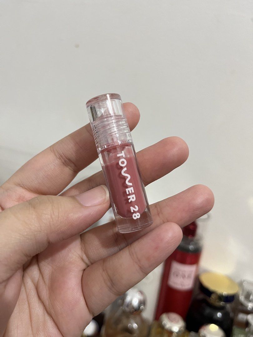 Tower 28 pistachio (Category: Makeup) located in Manila. Submitted by daniscartph (Listing ID 1440677519, Image 1). Description: Swatched.